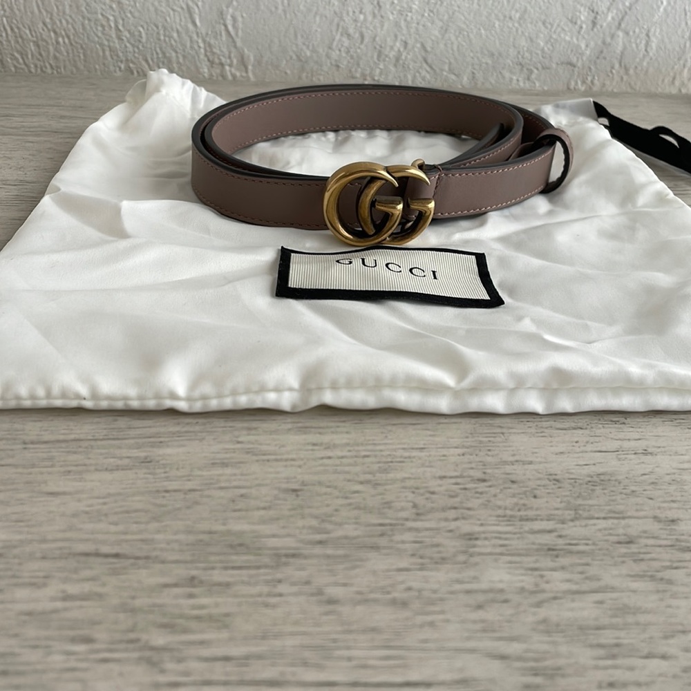 Gucci leather belt with double G buckle